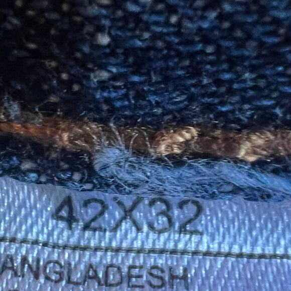 Old Navy jeans men’s 42x32 loose built-in flex Great condition! - Picture 4 of 6